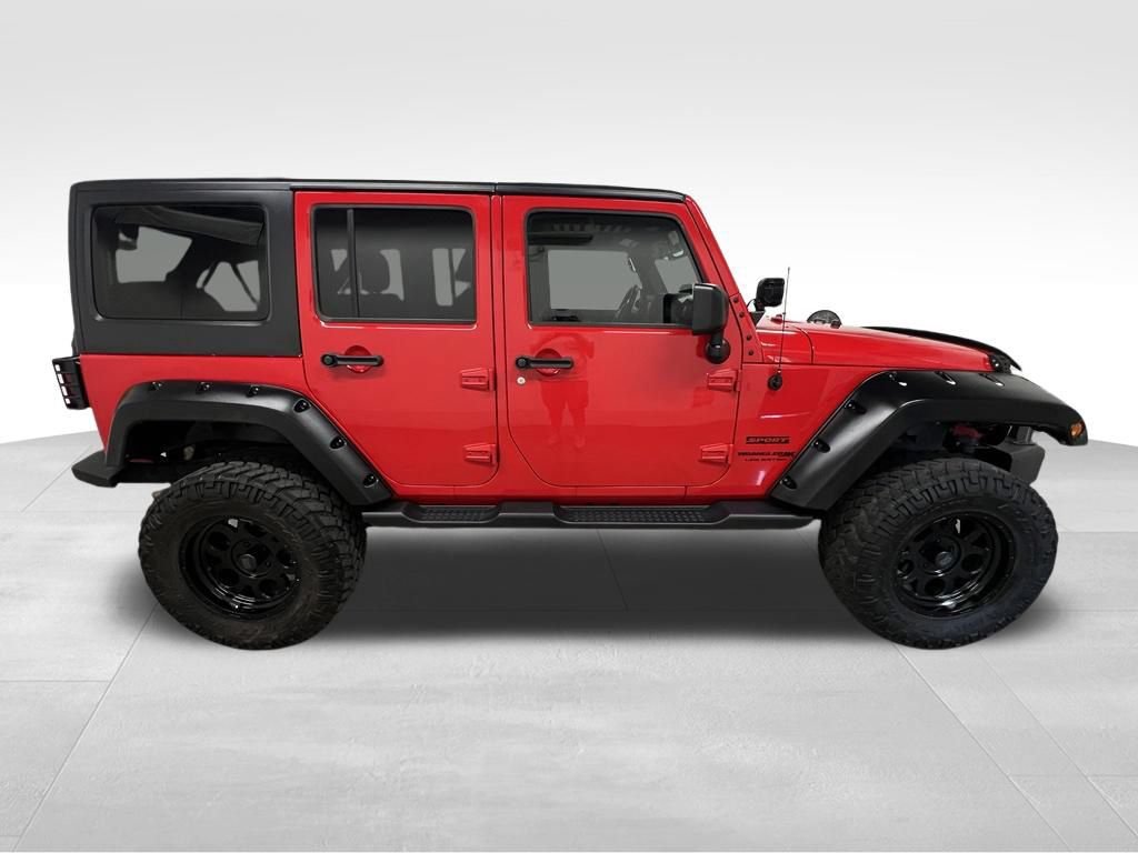 Used 2018 Jeep Wrangler Unlimited Sport w/ Connectivity Group AWD/4WD image 3