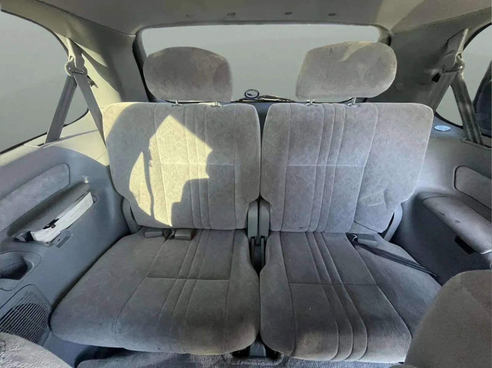 Used 2000 Toyota Sienna LE FWD image 14