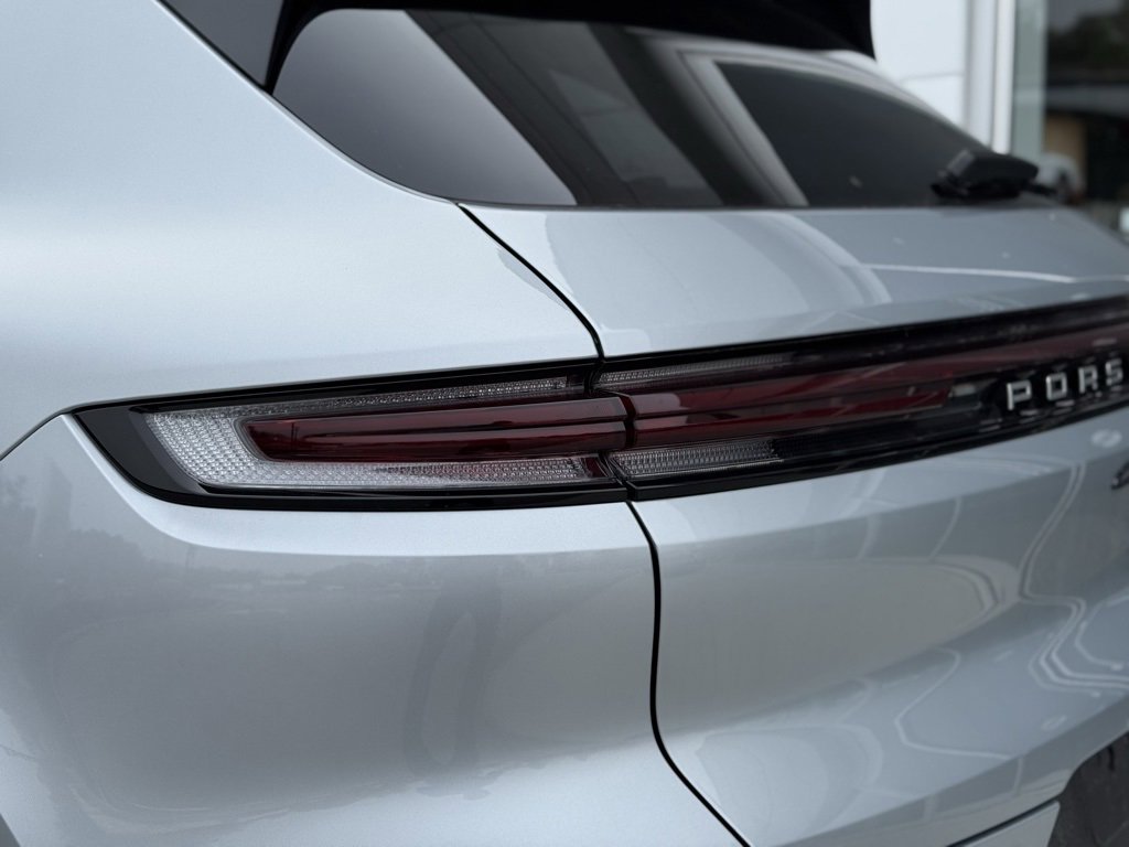 New 2025 Porsche Cayenne E-Hybrid image 23