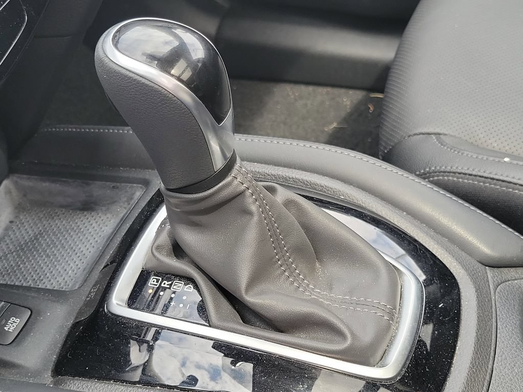 Used 2019 Nissan Rogue SL w/ Premium Package AWD/4WD image 23