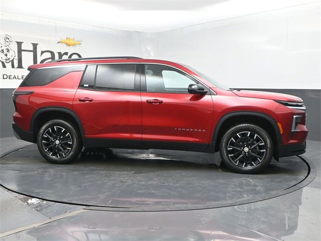 New 2026 Chevrolet Traverse LT w/ Sun and Wheel Package