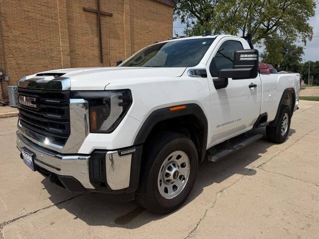 Used 2025 GMC Sierra 2500 Pro w/ 1SA Pro Safety Plus Package AWD/4WD image 15