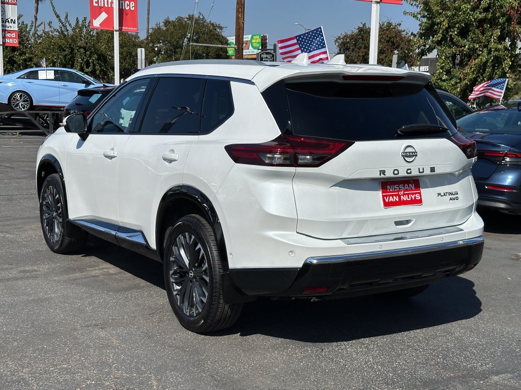 Used 2026 Nissan Rogue Platinum w/ Tech Package AWD/4WD image 4