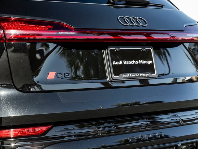 Used 2024 Audi Q8 e-tron Prestige w/ Prestige Package image 12