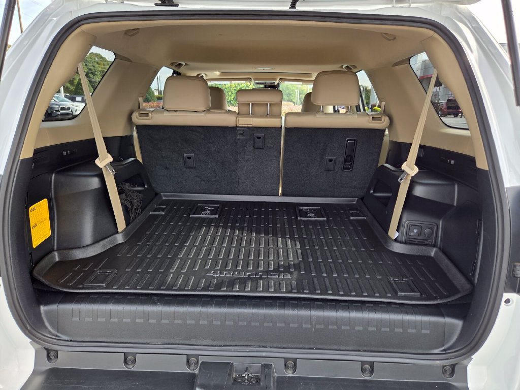 Used 2024 Toyota 4Runner SR5 Premium w/ Moonroof Package AWD/4WD image 12