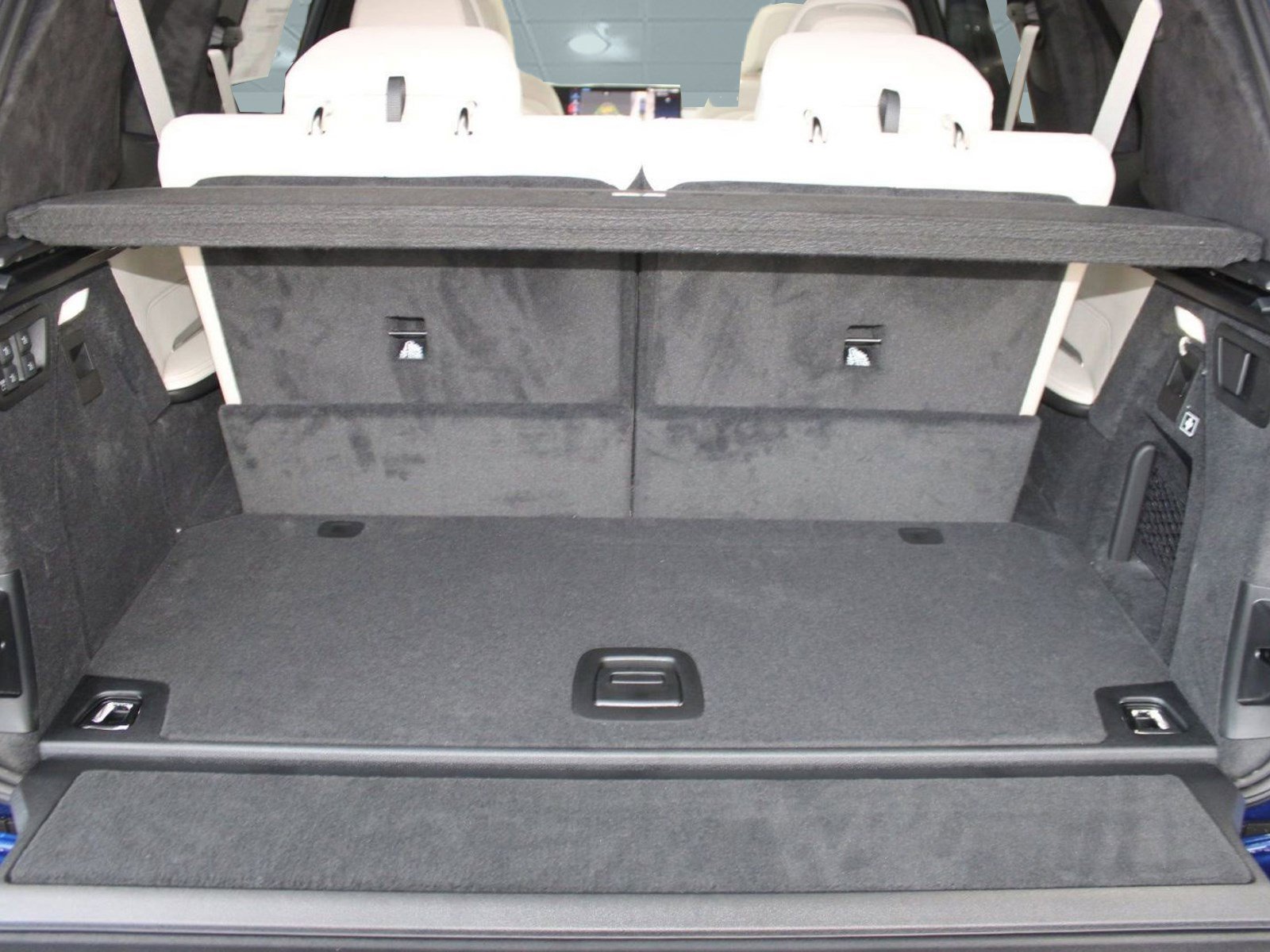 New 2026 BMW X7 M60i image 34