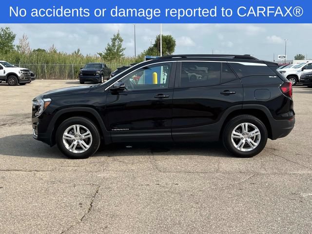 Certified 2024 GMC Terrain SLE w/ Driver Convenience Package AWD/4WD image 2