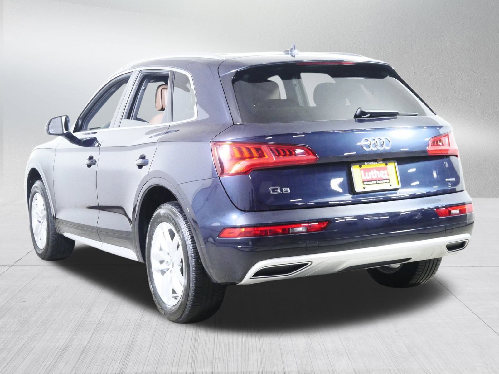 Used 2020 Audi Q5 2.0T Premium w/ Convenience Package image 5