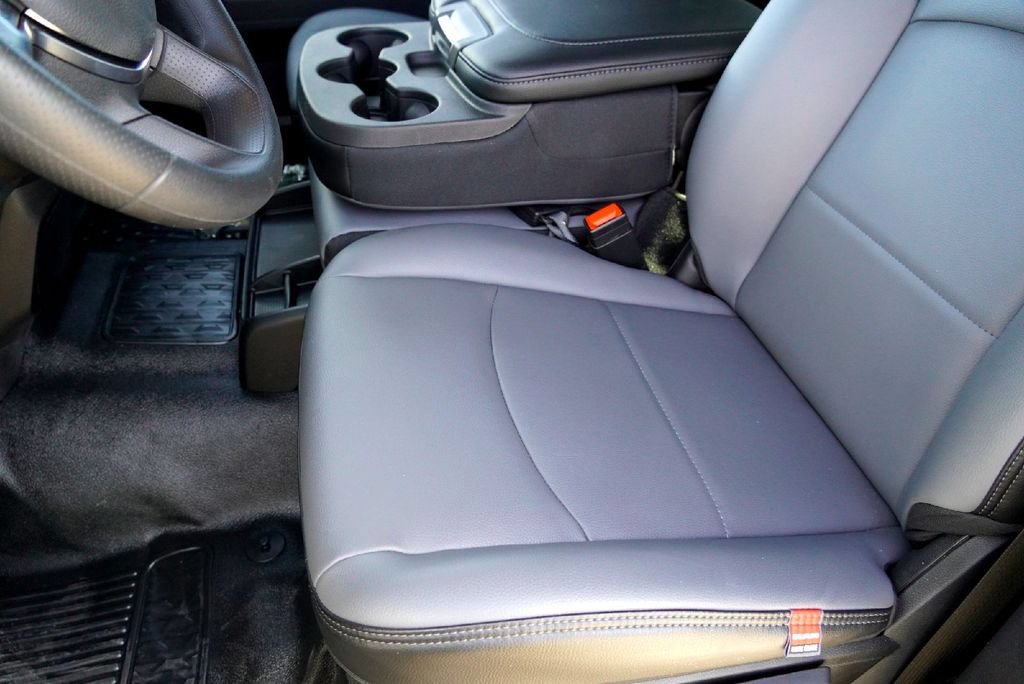 New 2026 RAM 3500 Tradesman AWD/4WD image 8