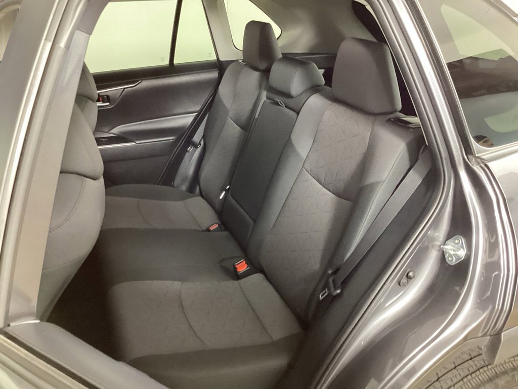 Used 2024 Toyota RAV4 XLE AWD/4WD image 30