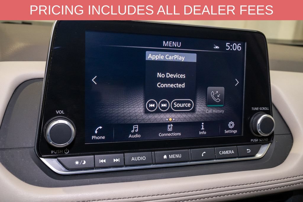 Used 2025 Nissan Rogue SV AWD/4WD image 13