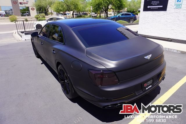 Used 2023 Bentley Flying Spur Plug-In Hybrid AWD/4WD image 16