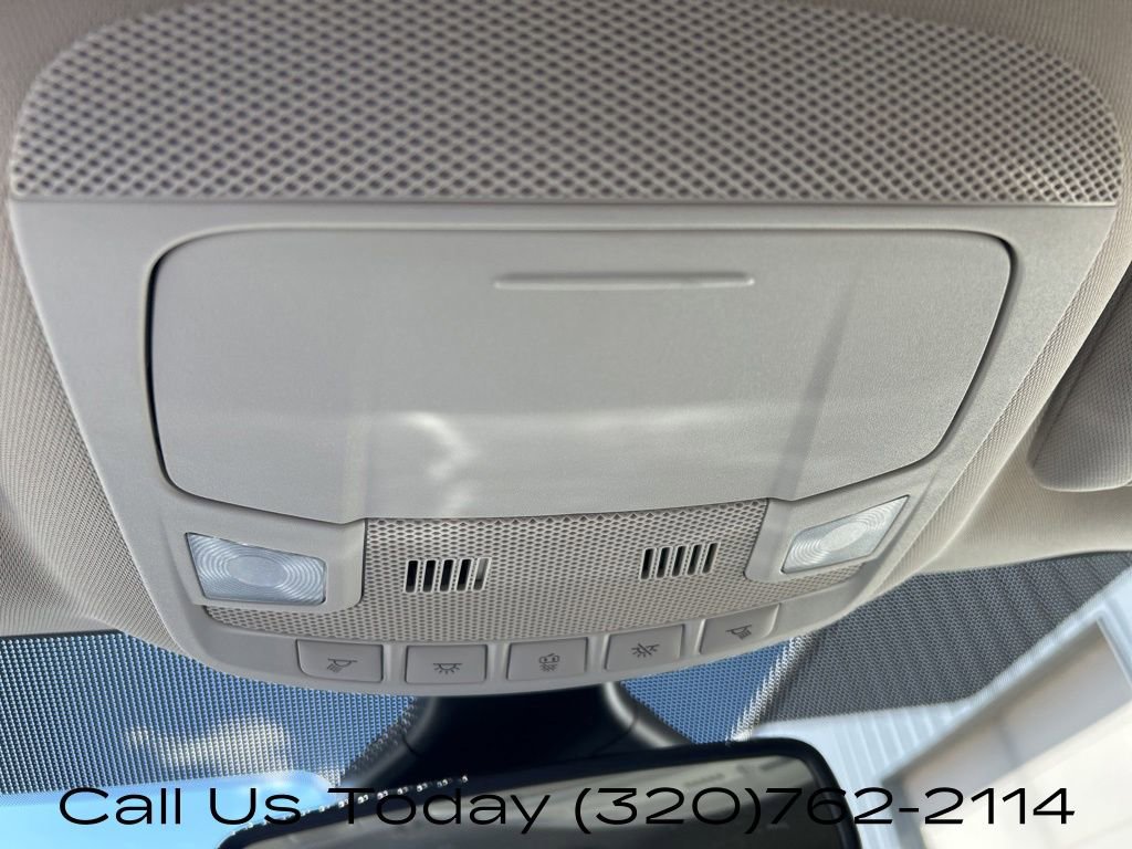 Used 2022 Ford Edge SEL w/ Sport Appearance Package AWD/4WD image 31