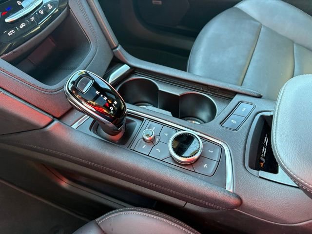 Used 2025 Cadillac XT6 Premium Luxury image 21