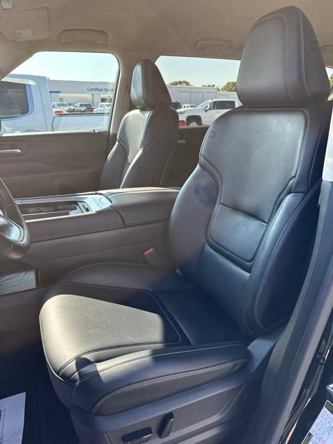 Used 2025 Nissan Armada SV AWD/4WD image 12
