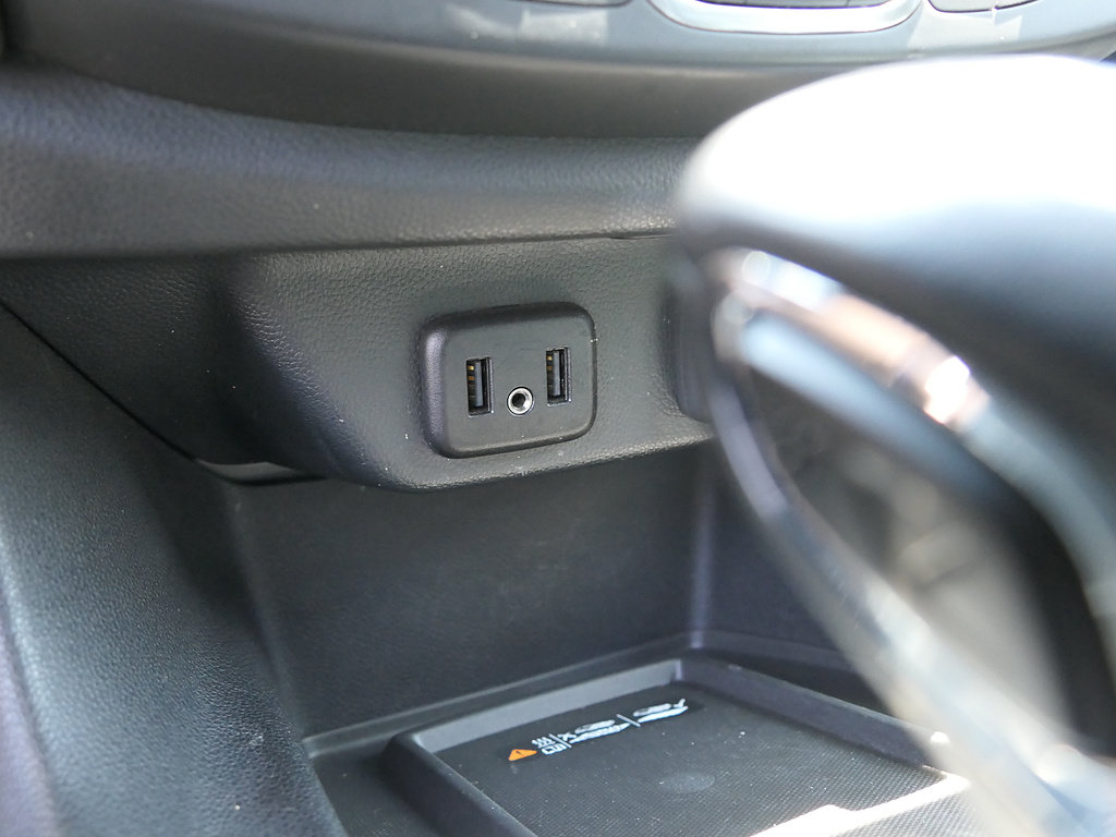 Used 2022 Chevrolet Traverse LT w/ LPO, Cargo Package FWD image 22