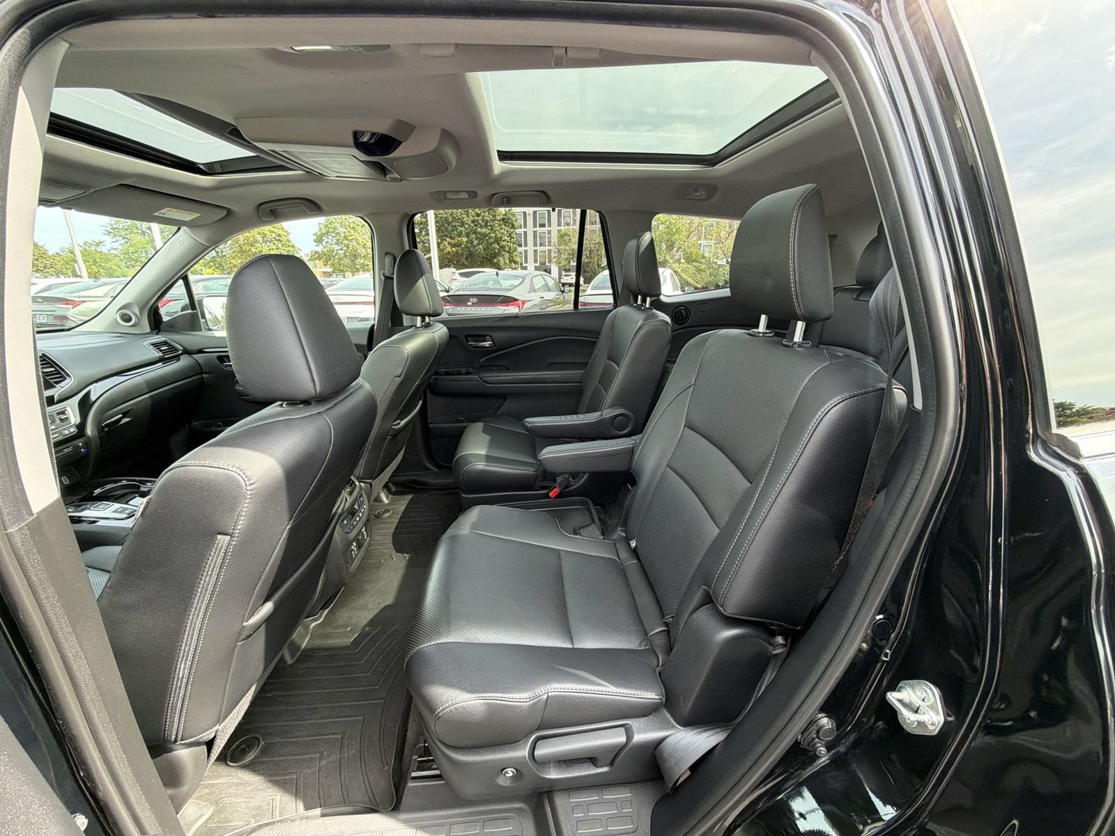 Used 2019 Honda Pilot Elite image 22
