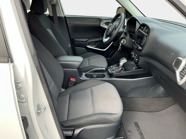 Used 2022 Kia Soul LX w/ Technology Package image 17