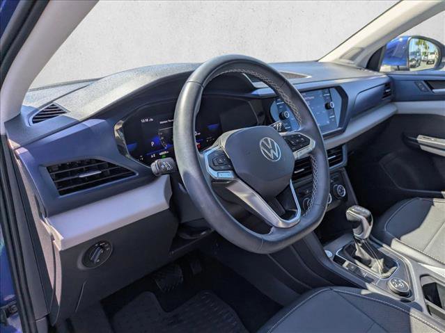 Used 2022 Volkswagen Taos SE w/ Panoramic Sunroof Package AWD/4WD image 10
