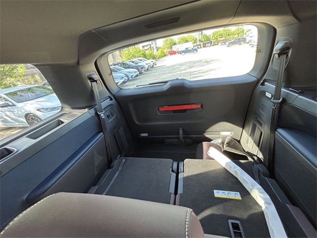 New 2025 Volkswagen ID. Buzz Pro S image 23