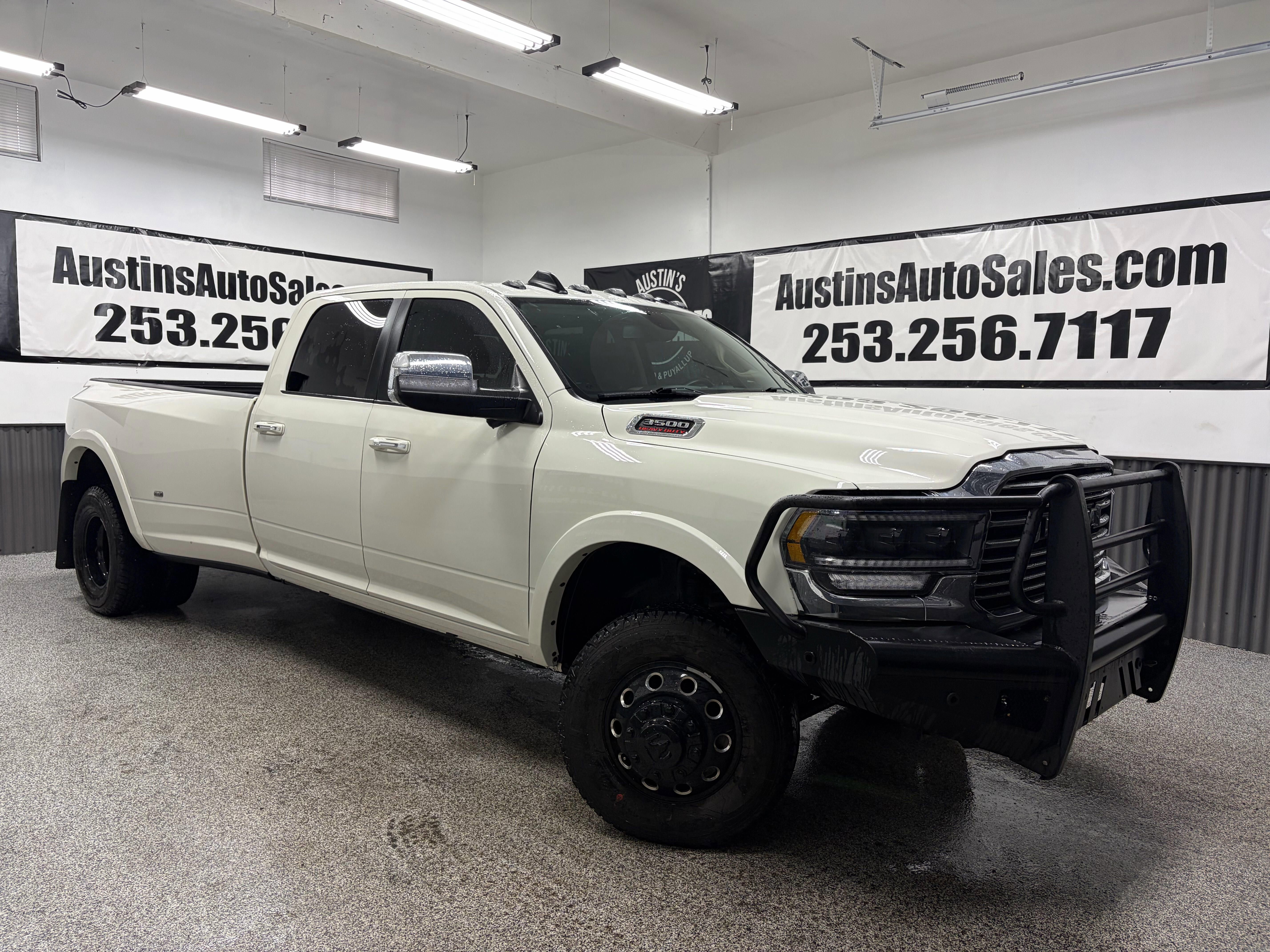 Used 2022 RAM 3500 Laramie image 1