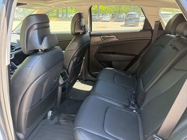 Used 2025 Kia Sportage EX w/ Premium Package FWD image 22