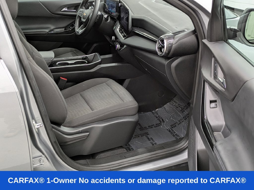 Used 2025 Chevrolet Equinox LT AWD/4WD image 18