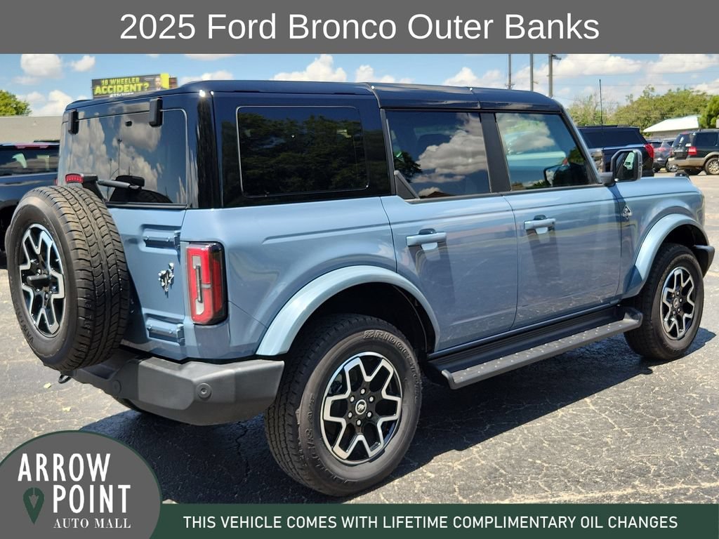 Used 2025 Ford Bronco Outer Banks AWD/4WD image 12