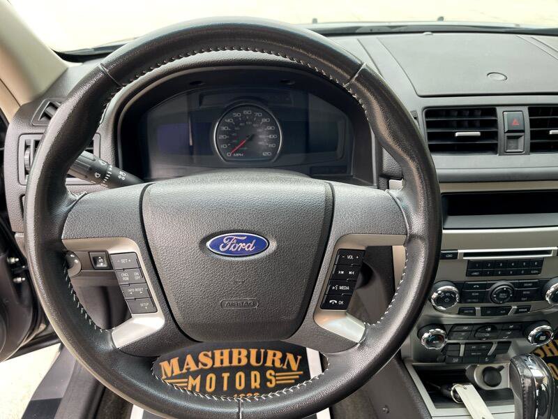 Used 2011 Ford Fusion Hybrid image 28