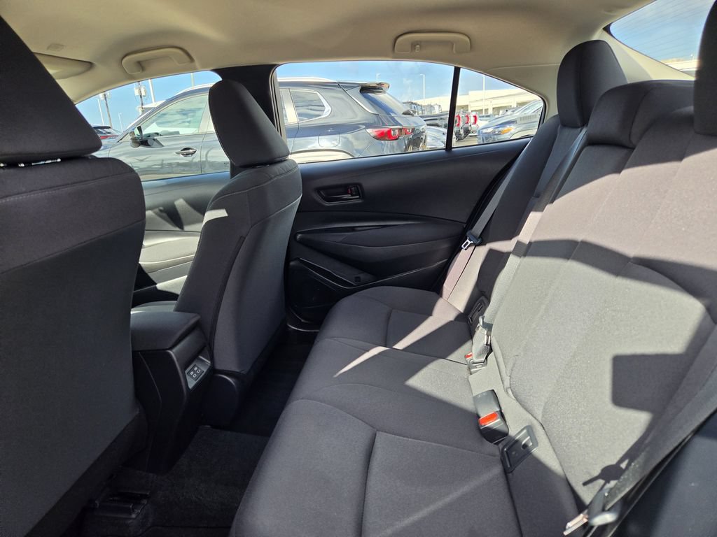 Used 2026 Toyota Corolla LE FWD image 27