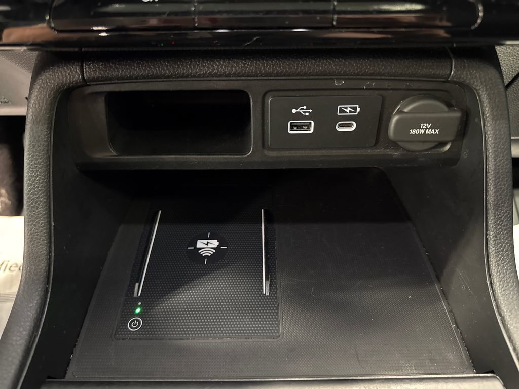 Used 2023 Honda Pilot TrailSport image 19