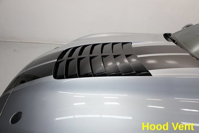 Used 2022 Ford Mustang Shelby GT500 w/ Carbon Fiber Track Pack RWD image 49