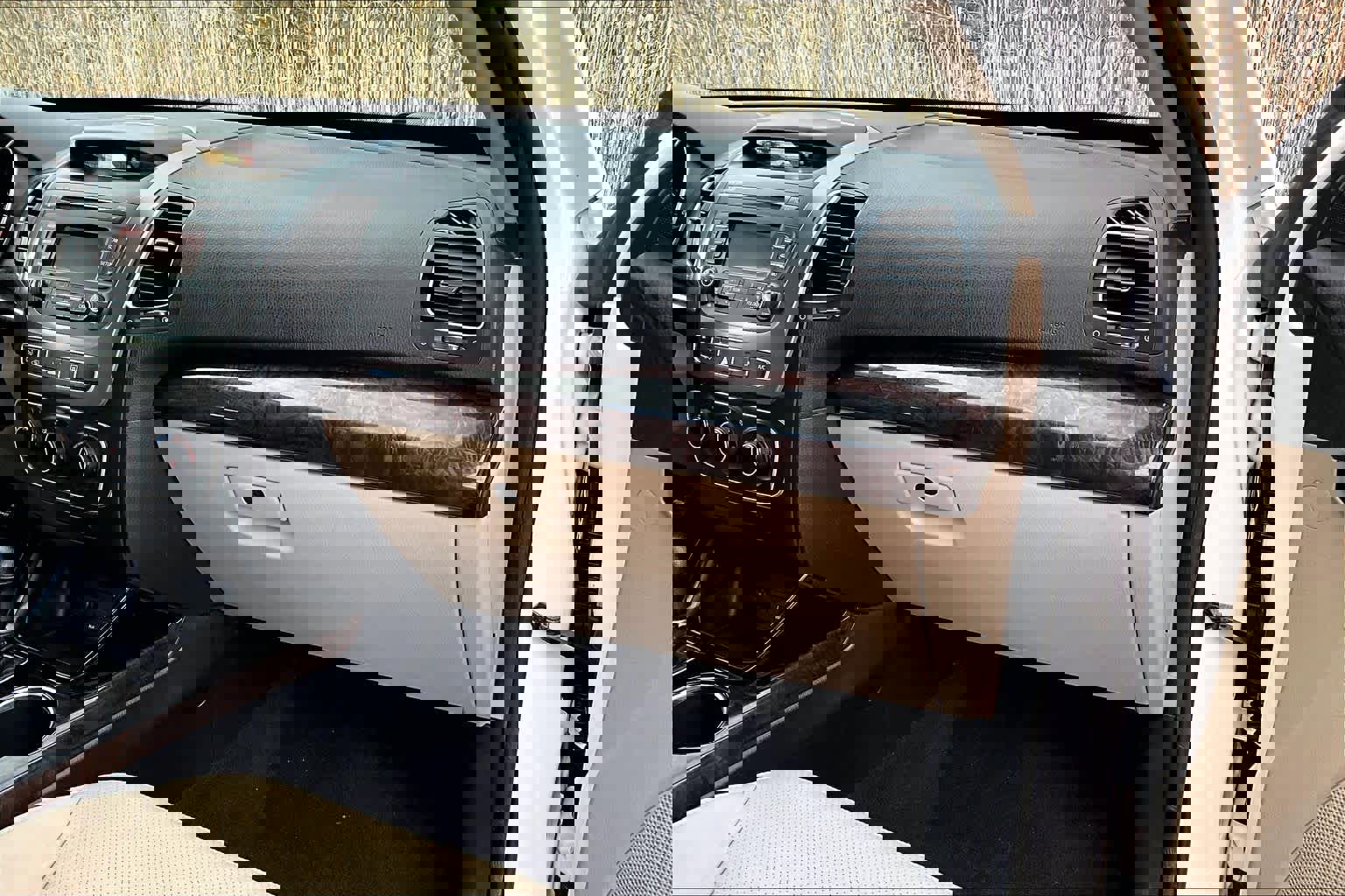 Used 2014 Kia Sorento LX image 18