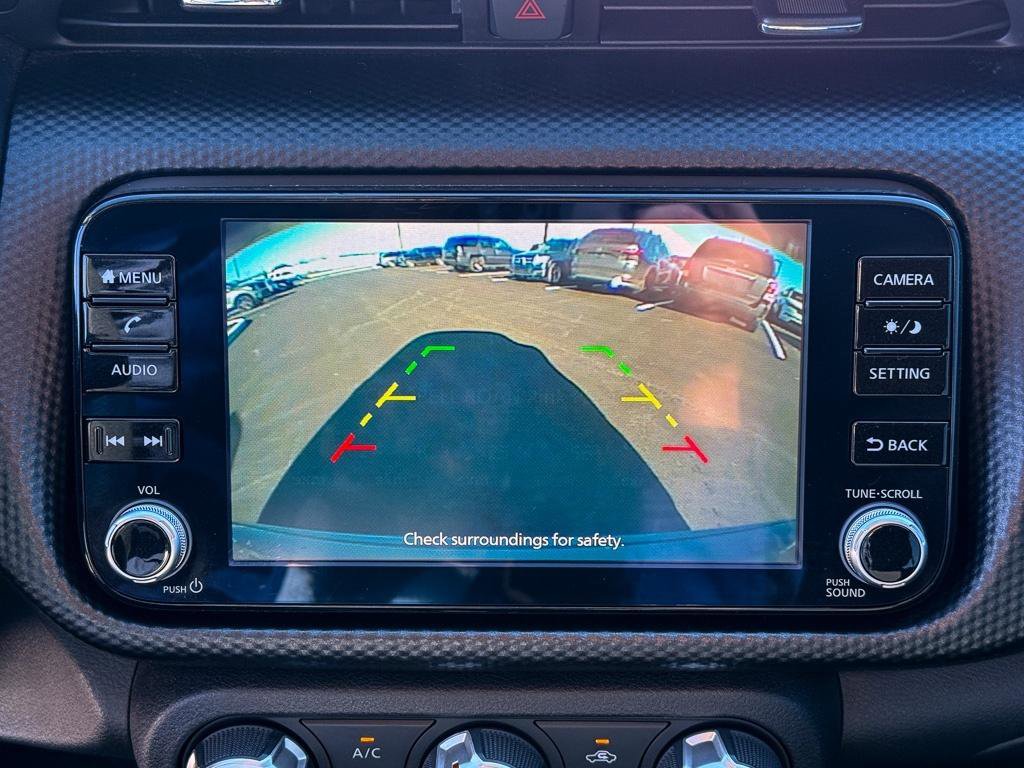 Used 2023 Nissan Kicks SV image 16