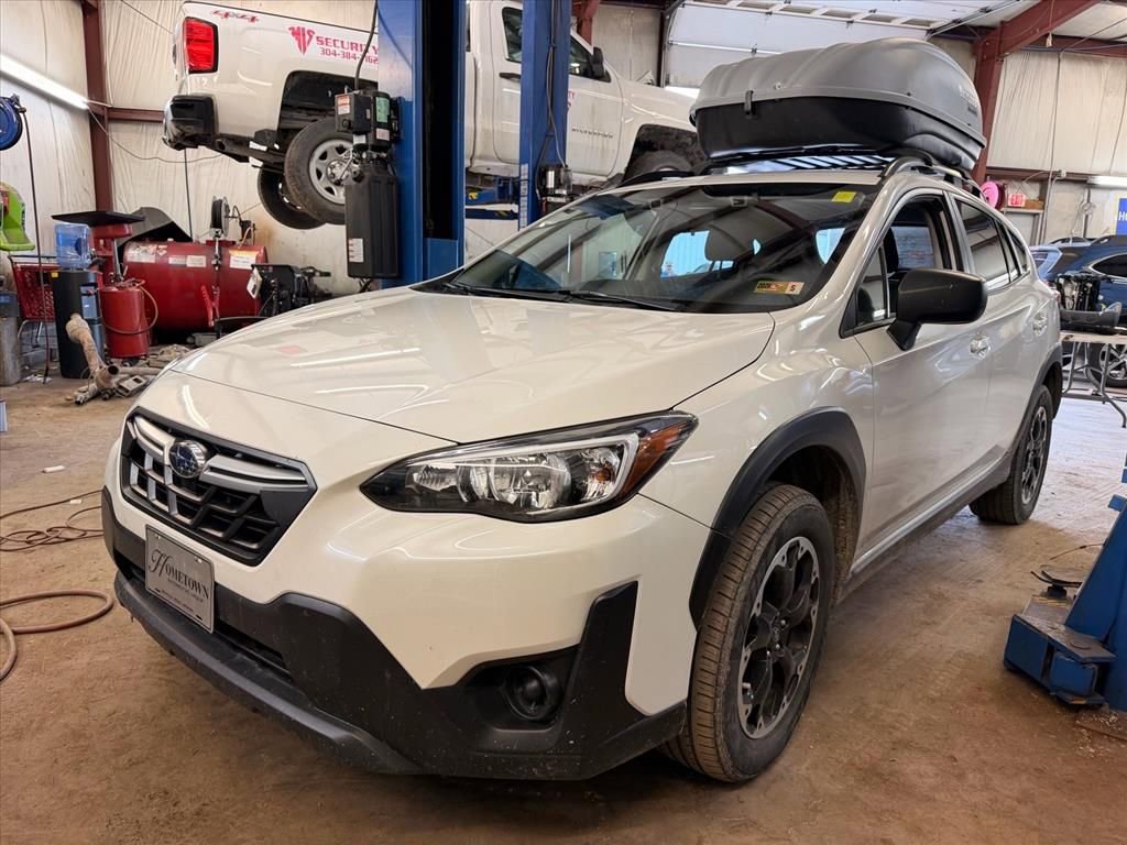 Used 2021 Subaru Crosstrek 2.0i image 2