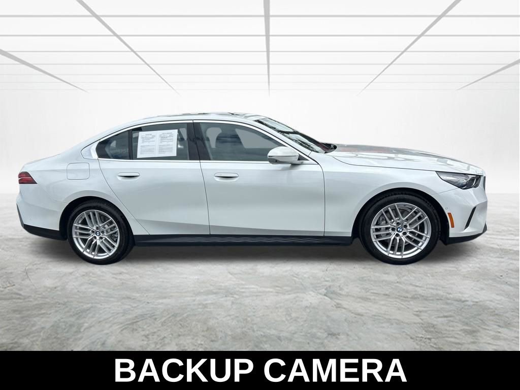 Used 2025 BMW 530i image 4