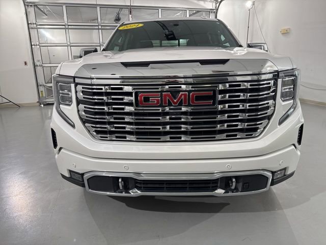 Used 2024 GMC Sierra 1500 Denali image 3