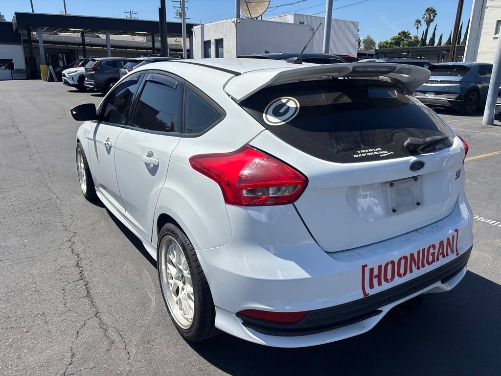 Used 2018 Ford Focus ST FWD image 6