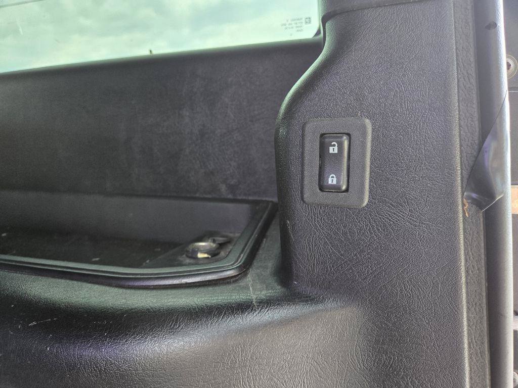 Used 2003 HUMMER H2 w/ Preferred Equipment Group AWD/4WD image 27
