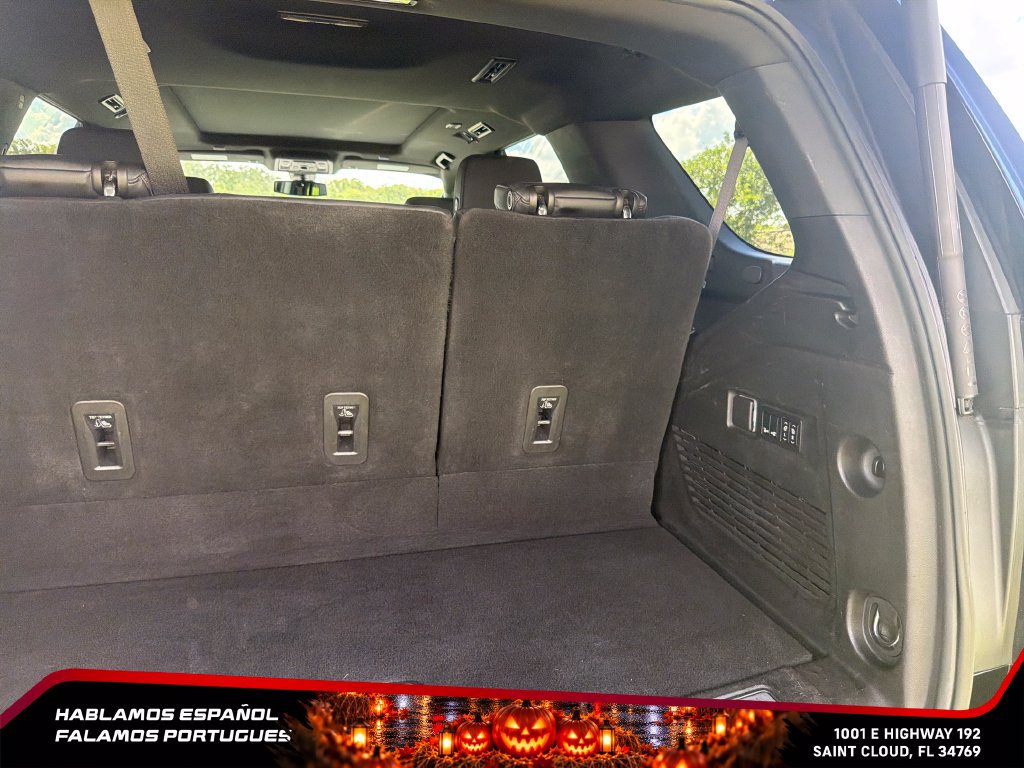 Used 2022 Chevrolet Tahoe Z71 w/ Z71 Off-Road Package AWD/4WD image 34
