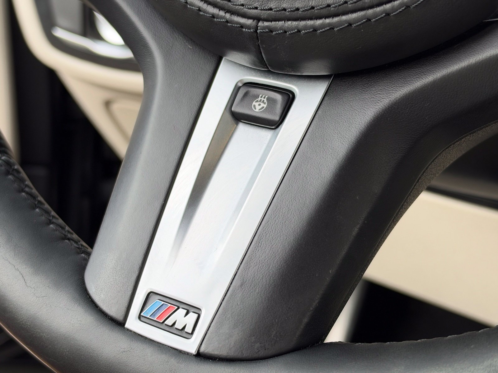 Used 2018 BMW M550i xDrive AWD/4WD image 27