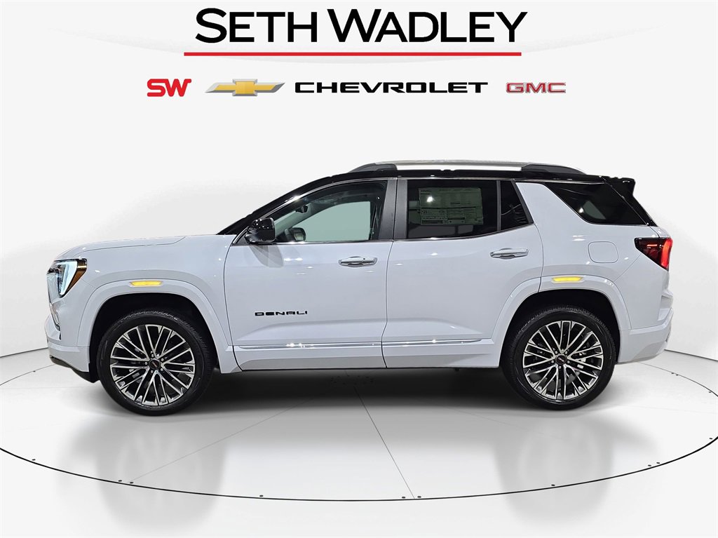 New 2026 GMC Terrain Denali w/ LPO, Black Badging Package image 4