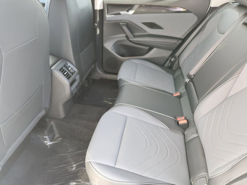 New 2026 Volkswagen Tiguan SE image 19