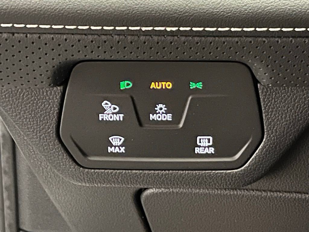 New 2026 Volkswagen Atlas Cross Sport SE AWD/4WD image 19