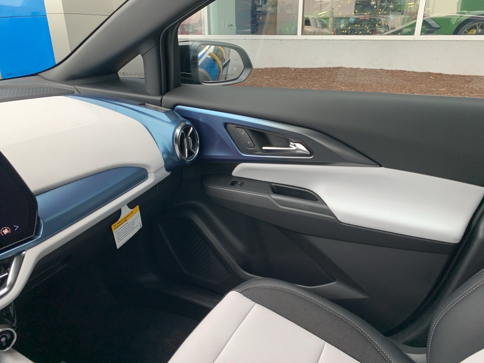 New 2026 Chevrolet Equinox EV LT FWD image 41