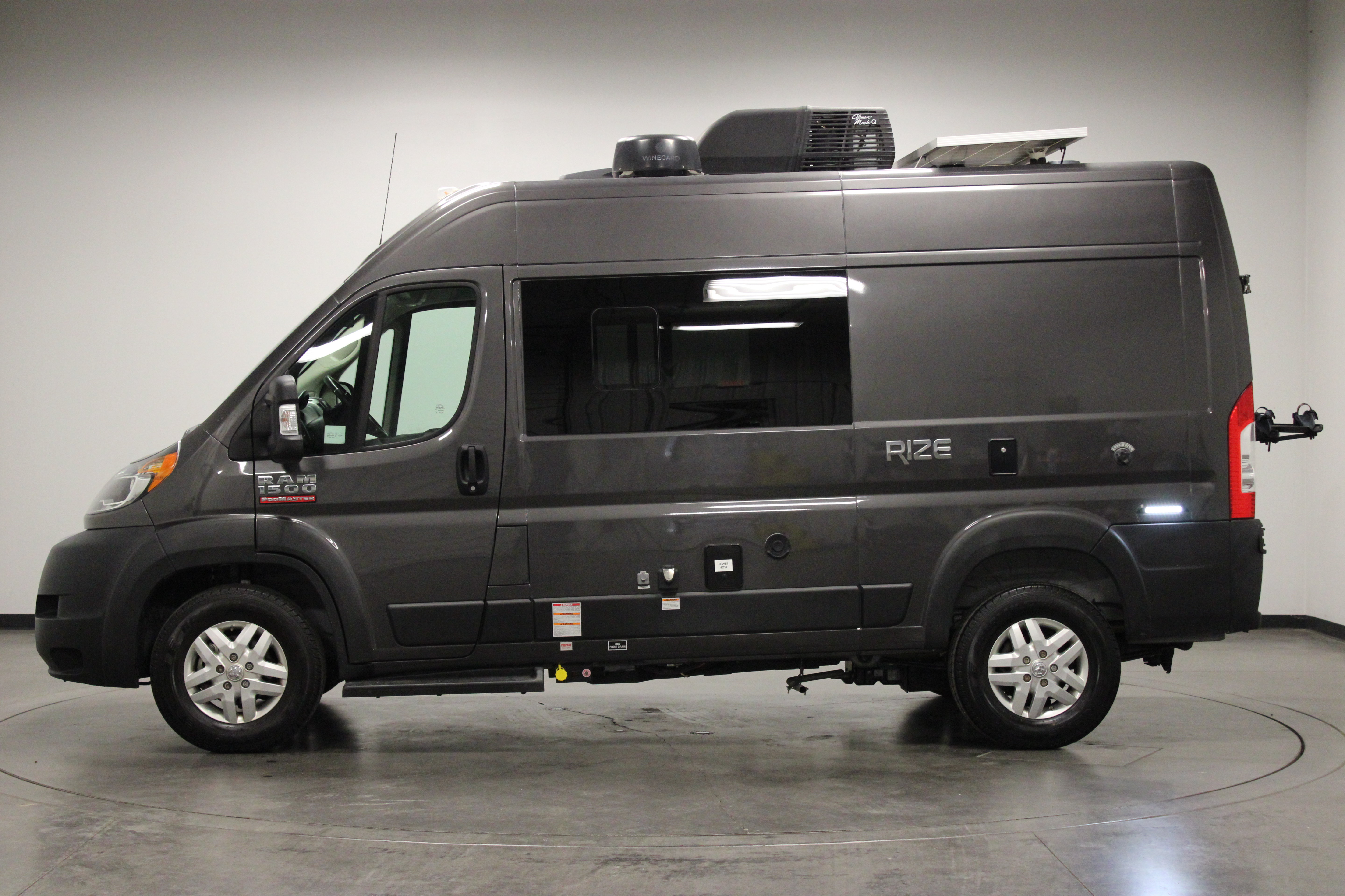 Used 2021 RAM ProMaster 1500 w/ Convenience Group FWD image 5