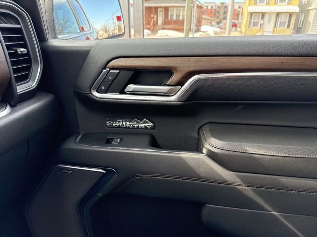 Used 2024 Chevrolet Silverado 1500 High Country w/ High Country Premium Package image 31