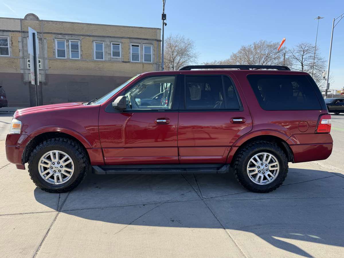 Used 2013 Ford Expedition XLT image 8