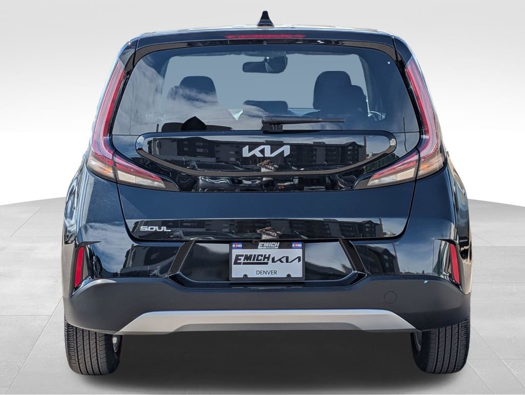 Certified 2025 Kia Soul LX image 4