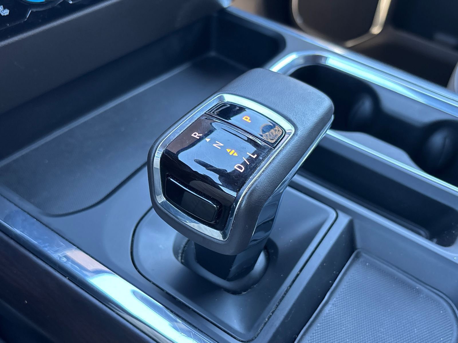 Used 2023 GMC Sierra 1500 SLT w/ SLT Premium Plus Package image 16